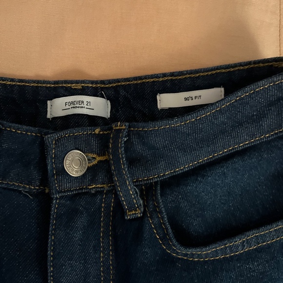 Forever 21 90’s Fit Jeans - Picture 4 of 4